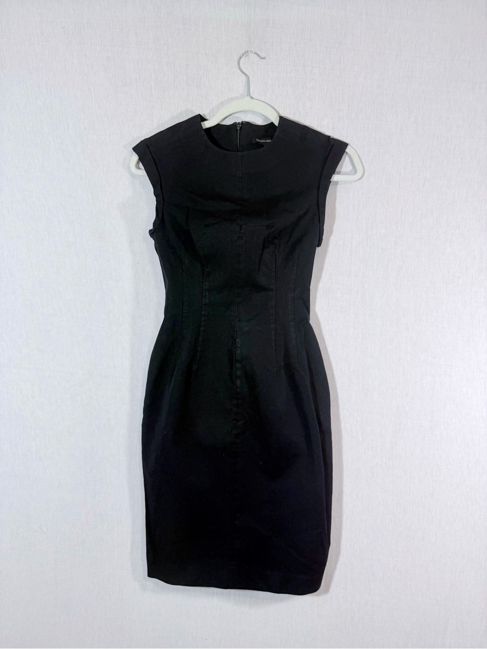 Banana Republic 0 Petite structured tailored Classic Black Sheath Dress LBD